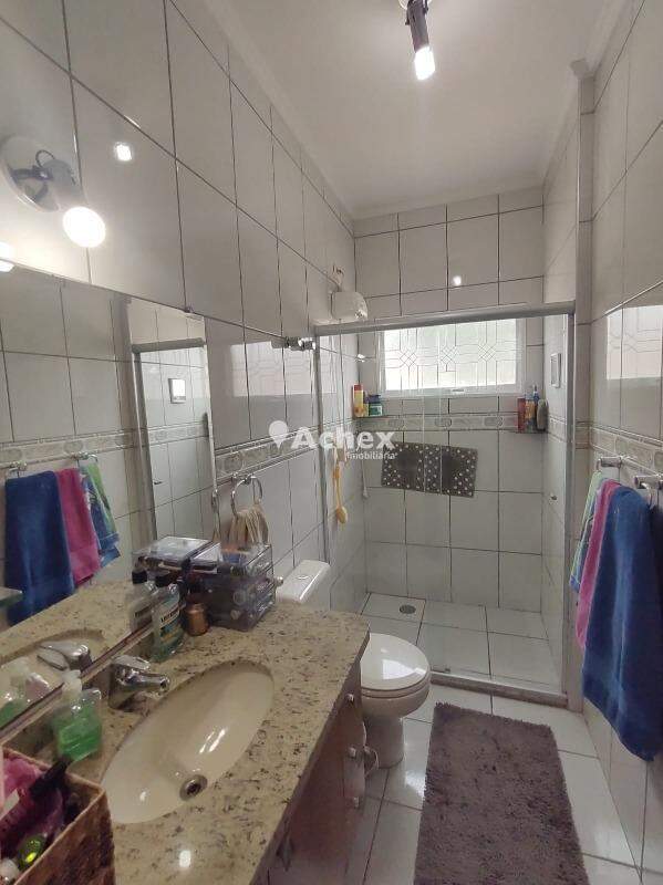 Casa à venda com 3 quartos, 141m² - Foto 8