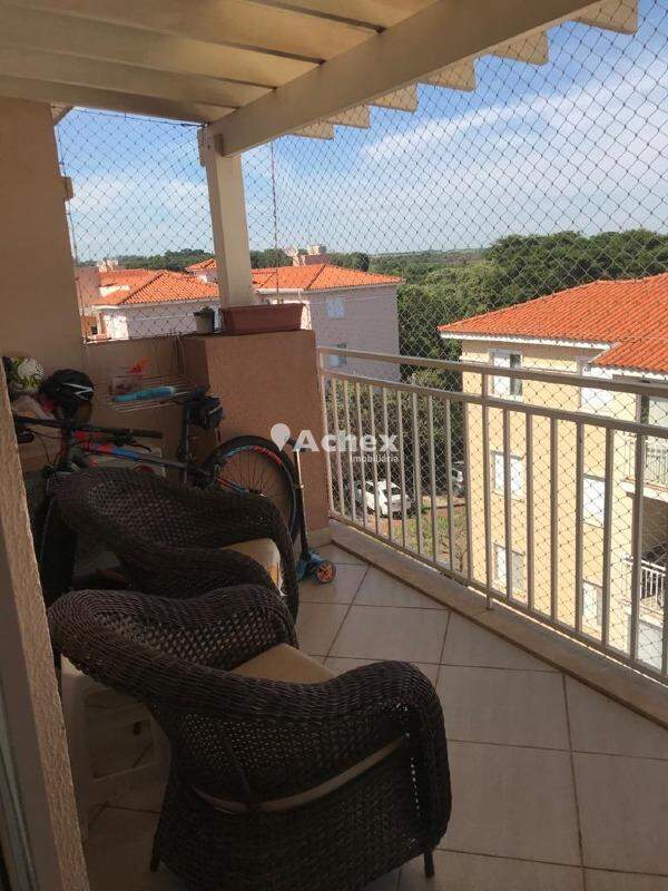 Apartamento à venda com 3 quartos, 76m² - Foto 2