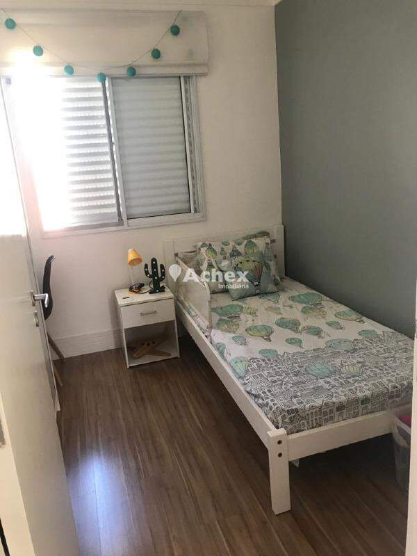 Apartamento à venda com 3 quartos, 76m² - Foto 10