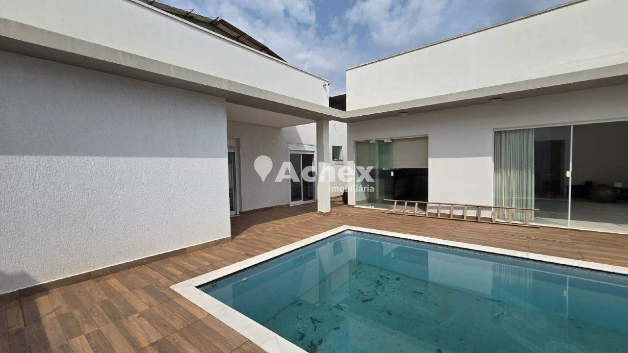 Casa, 3 quartos, 190 m² - Foto 2