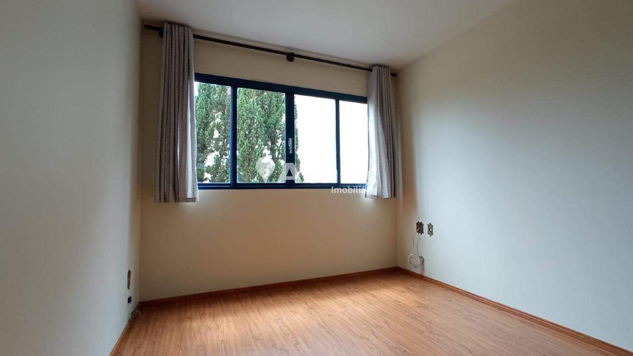 Apartamento à venda com 2 quartos, 76m² - Foto 1