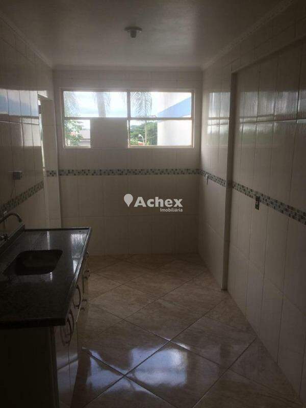 Apartamento à venda com 2 quartos, 72m² - Foto 3