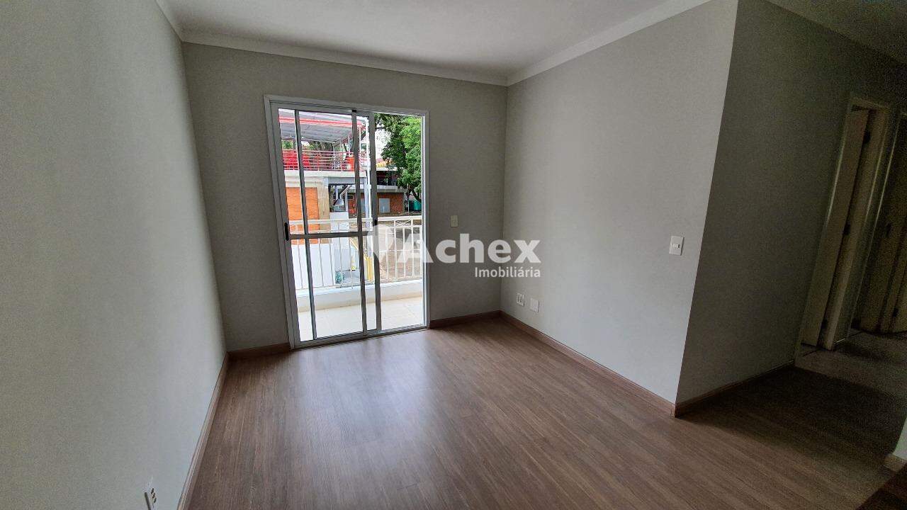 Apartamento à venda com 3 quartos, 74m² - Foto 1