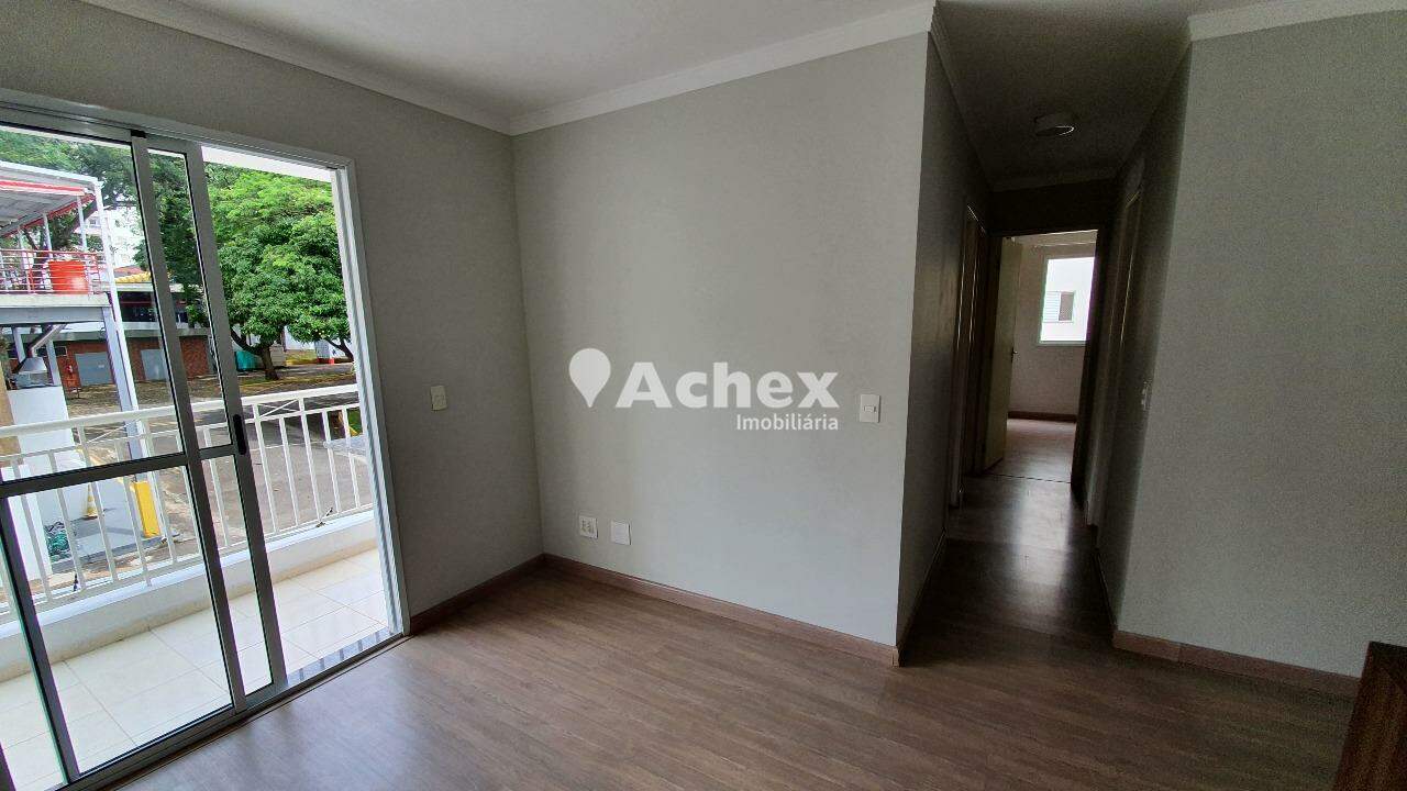 Apartamento à venda com 3 quartos, 74m² - Foto 2