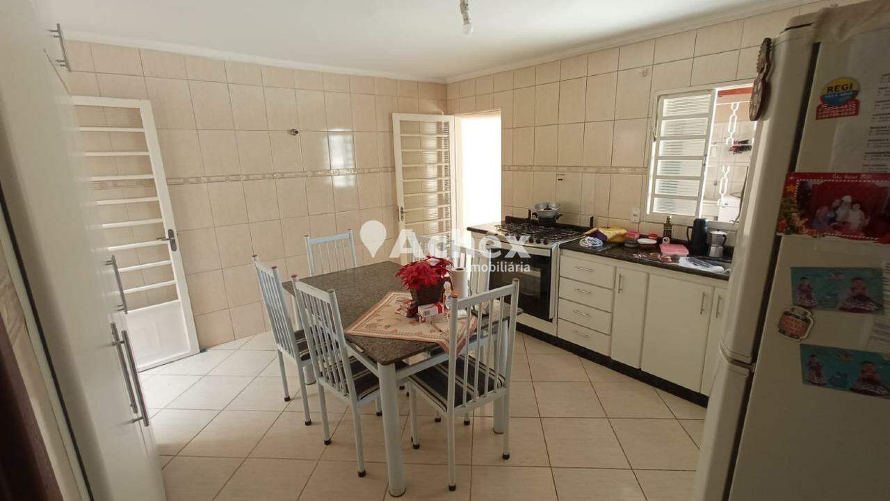 Casa à venda com 3 quartos, 160m² - Foto 17