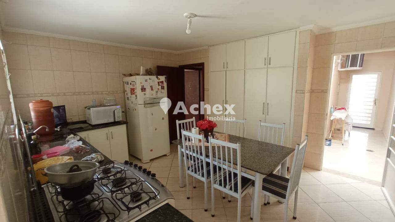 Casa à venda com 3 quartos, 160m² - Foto 11