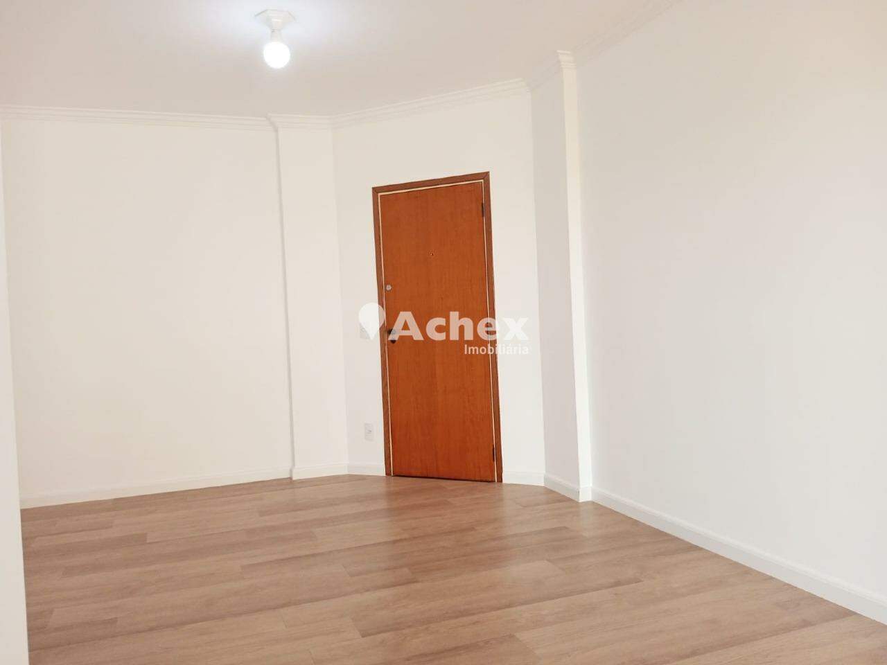 Apartamento à venda com 2 quartos, 75m² - Foto 4