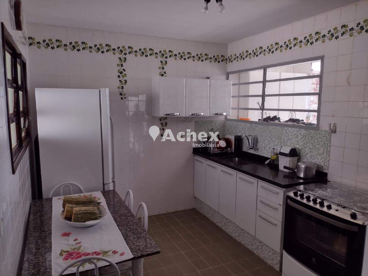 Casa à venda com 3 quartos, 180m² - Foto 4