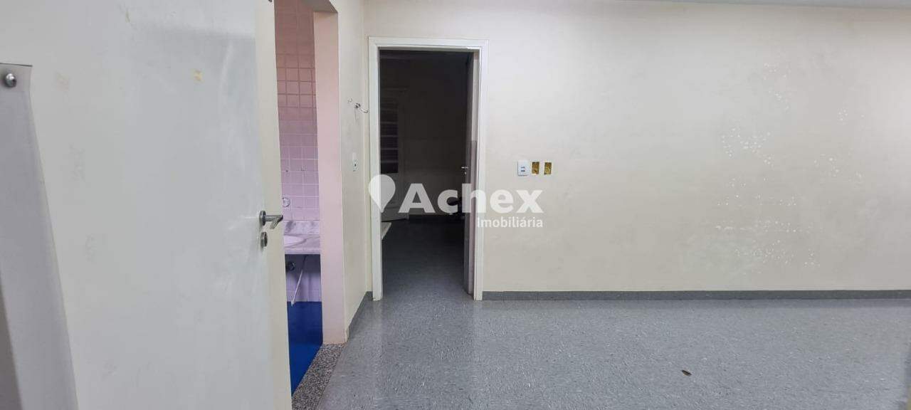 Casa à venda com 3 quartos, 300m² - Foto 12