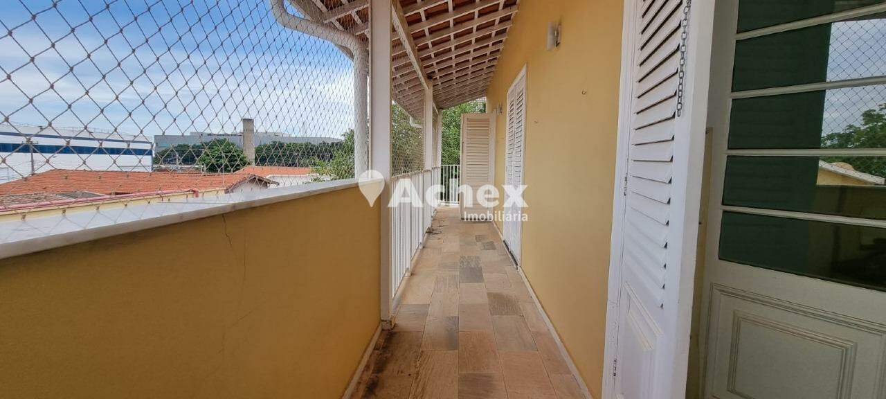 Casa à venda com 3 quartos, 300m² - Foto 19