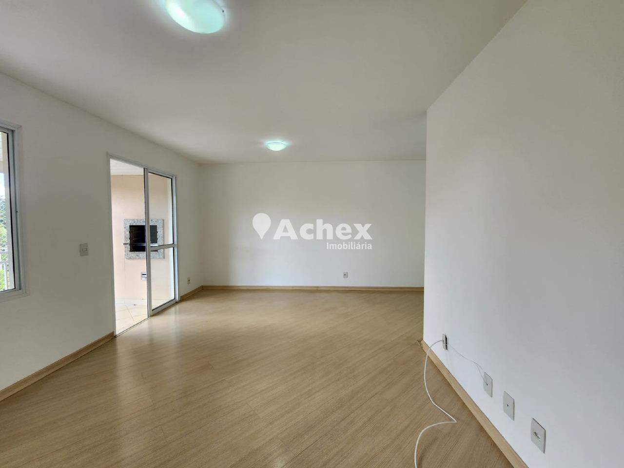 Apartamento à venda com 3 quartos, 74m² - Foto 1