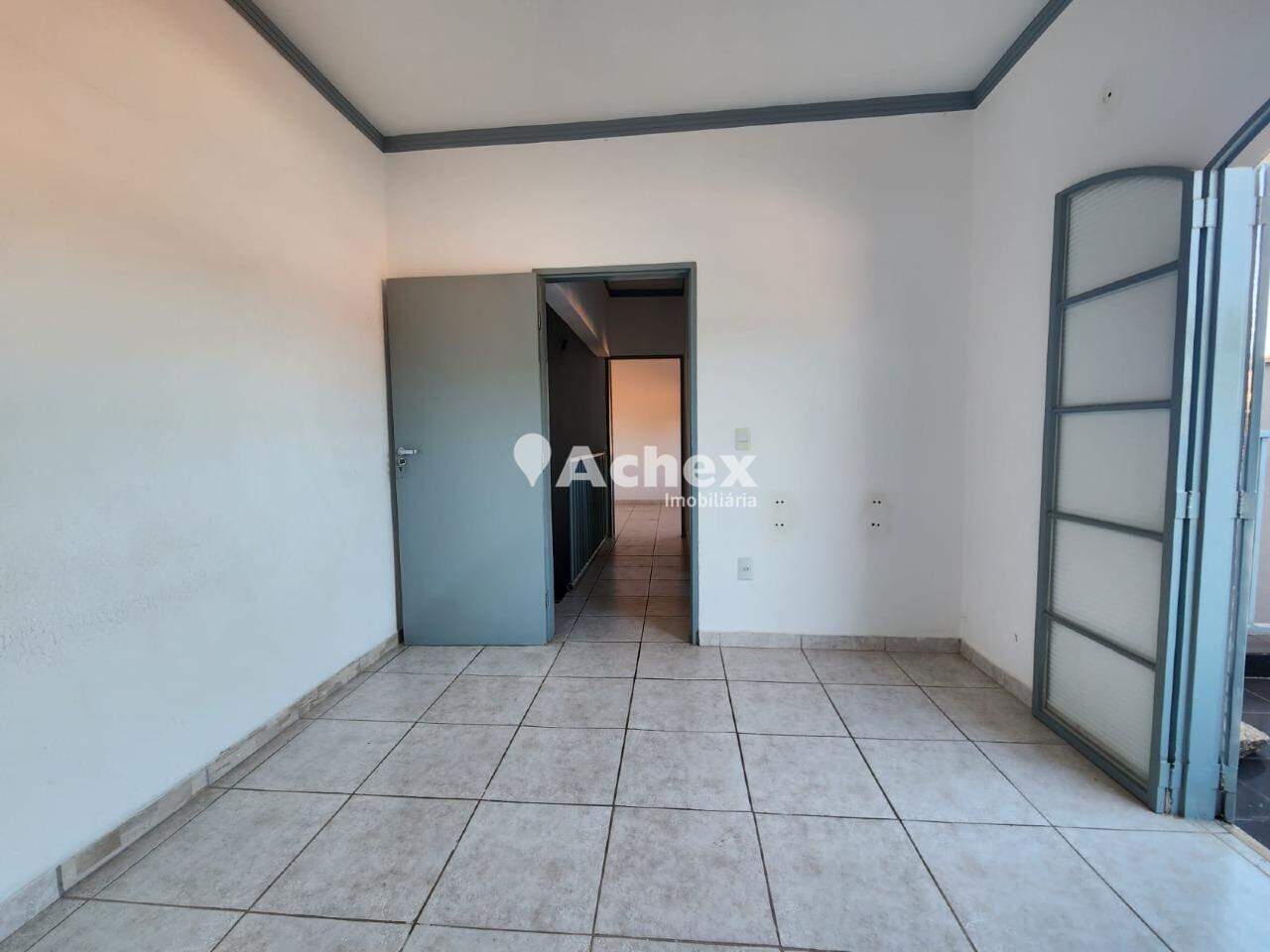 Casa à venda com 2 quartos, 150m² - Foto 18