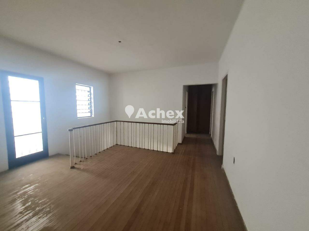 Casa para alugar com 4 quartos, 400m² - Foto 18