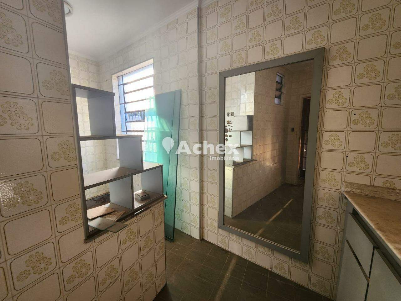 Casa para alugar com 4 quartos, 400m² - Foto 24