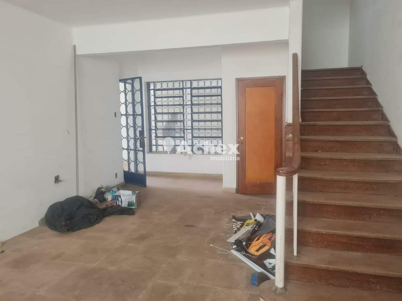 Casa para alugar com 4 quartos, 400m² - Foto 5