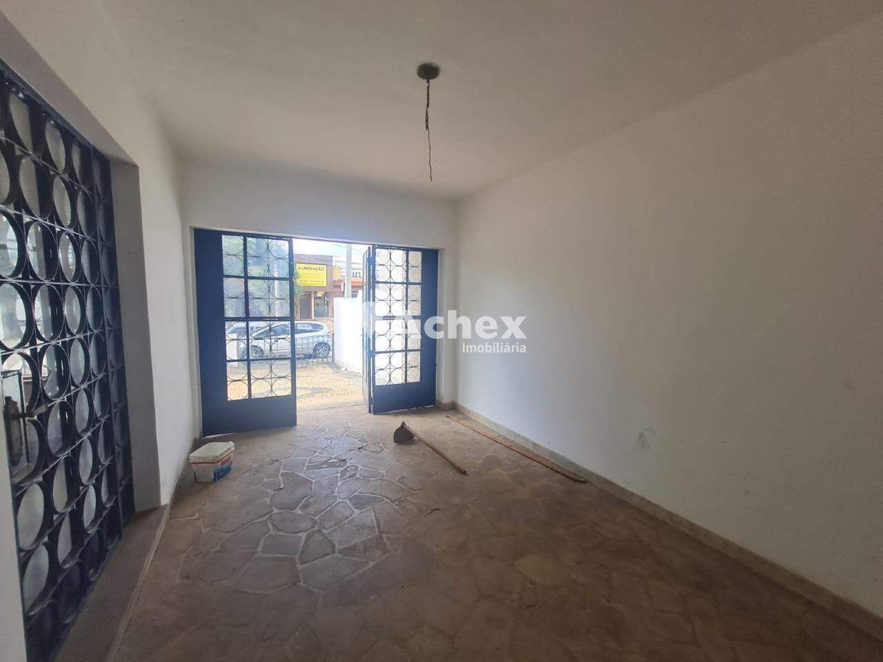 Casa para alugar com 4 quartos, 400m² - Foto 17