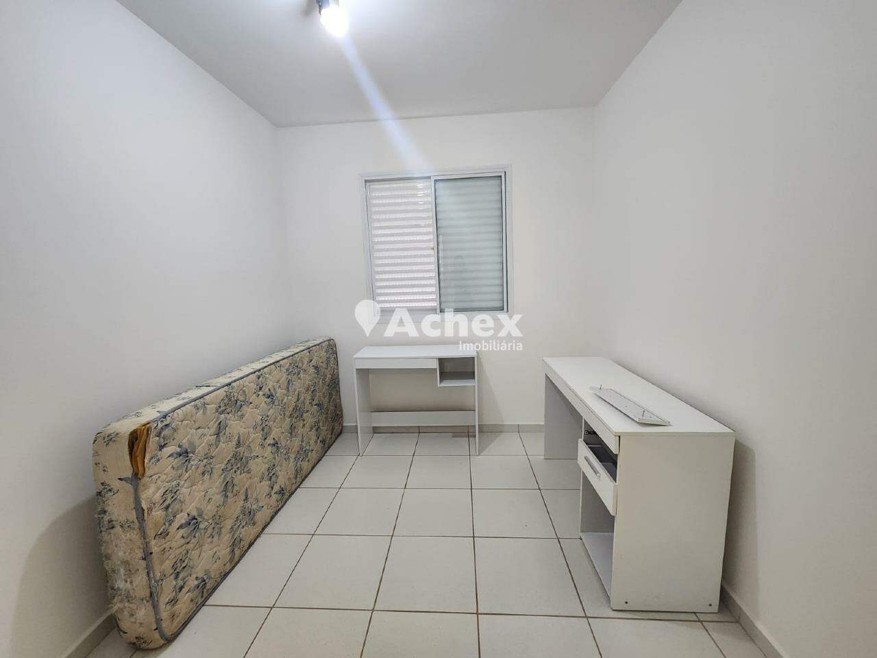 Apartamento para alugar com 3 quartos, 76m² - Foto 9