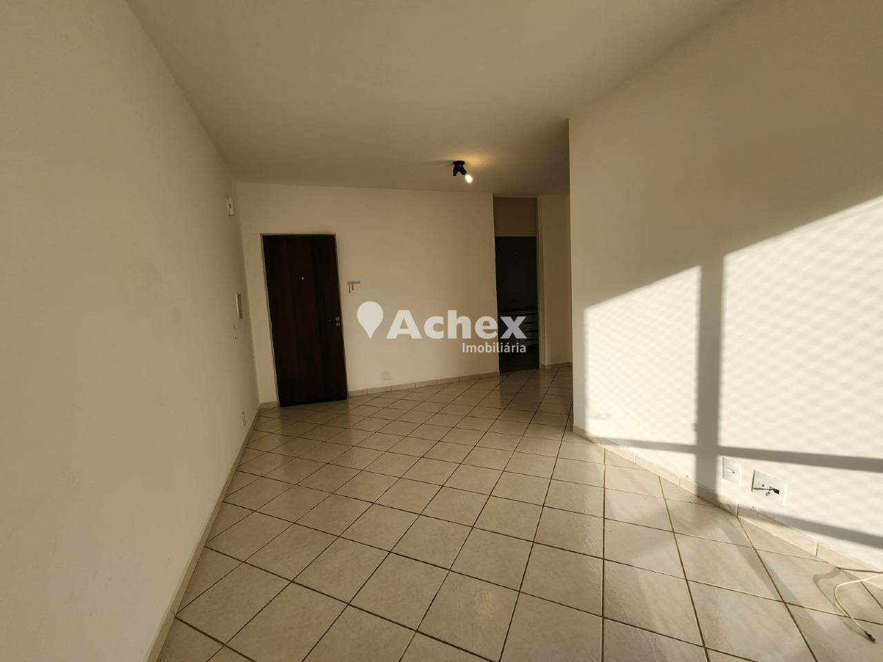 Apartamento à venda com 2 quartos, 65m² - Foto 4