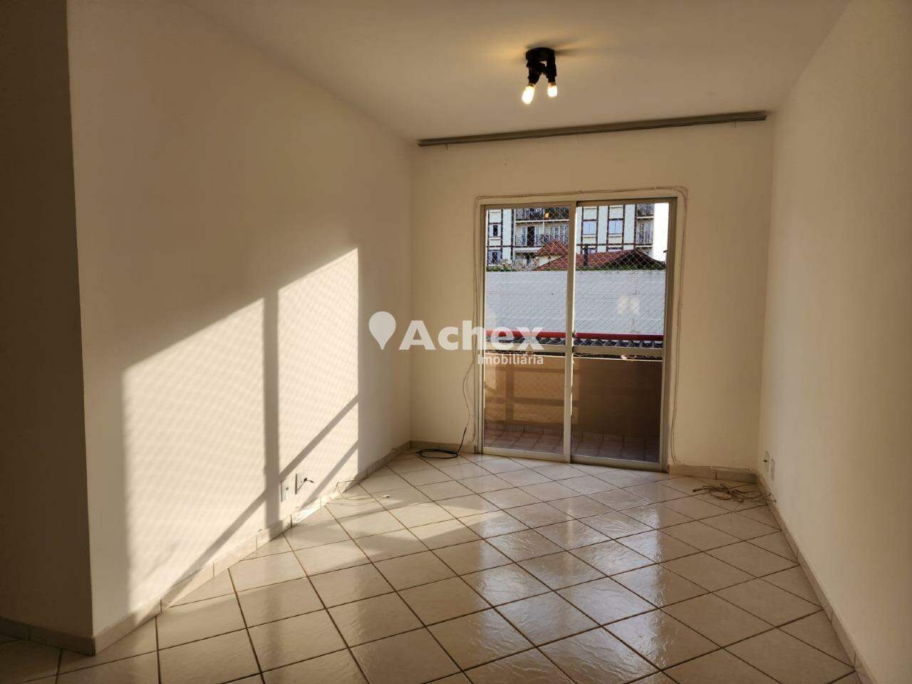 Apartamento à venda com 2 quartos, 65m² - Foto 1