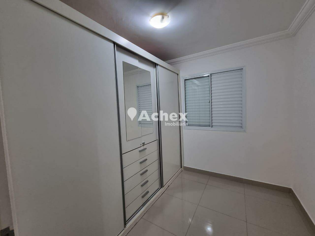 Apartamento para alugar com 3 quartos, 76m² - Foto 6