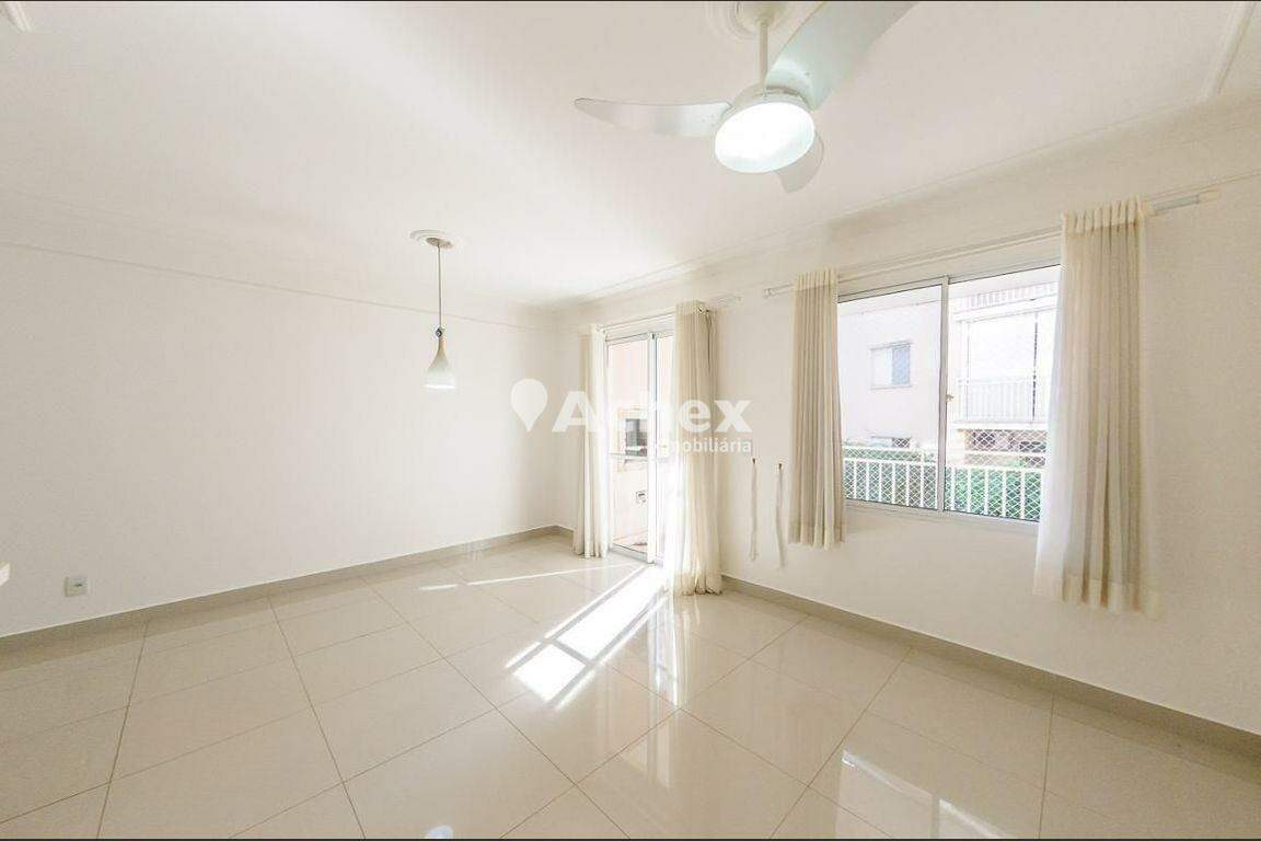 Apartamento para alugar com 3 quartos, 76m² - Foto 7