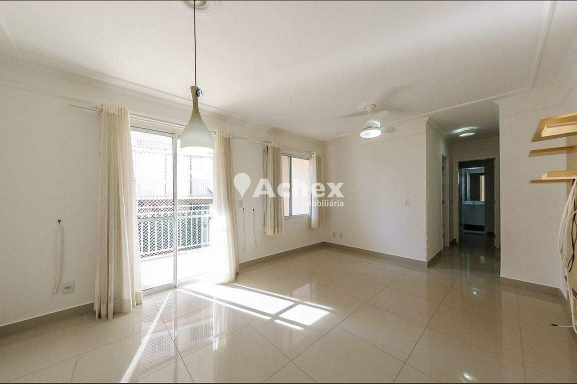 Apartamento para alugar com 3 quartos, 76m² - Foto 2