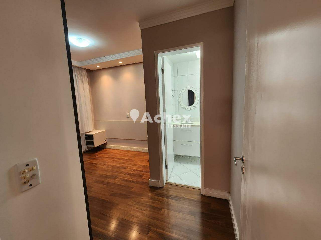 Apartamento para alugar com 3 quartos, 76m² - Foto 4