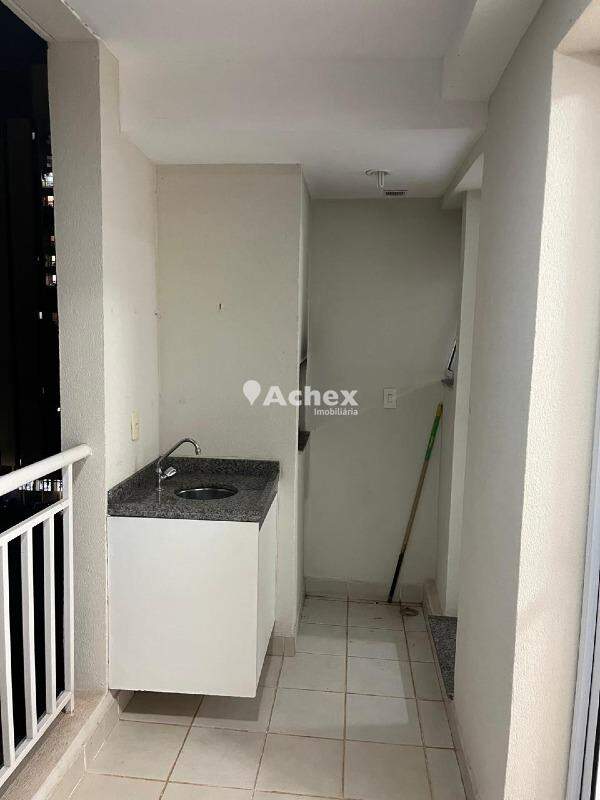 Apartamento para alugar com 2 quartos, 66m² - Foto 13