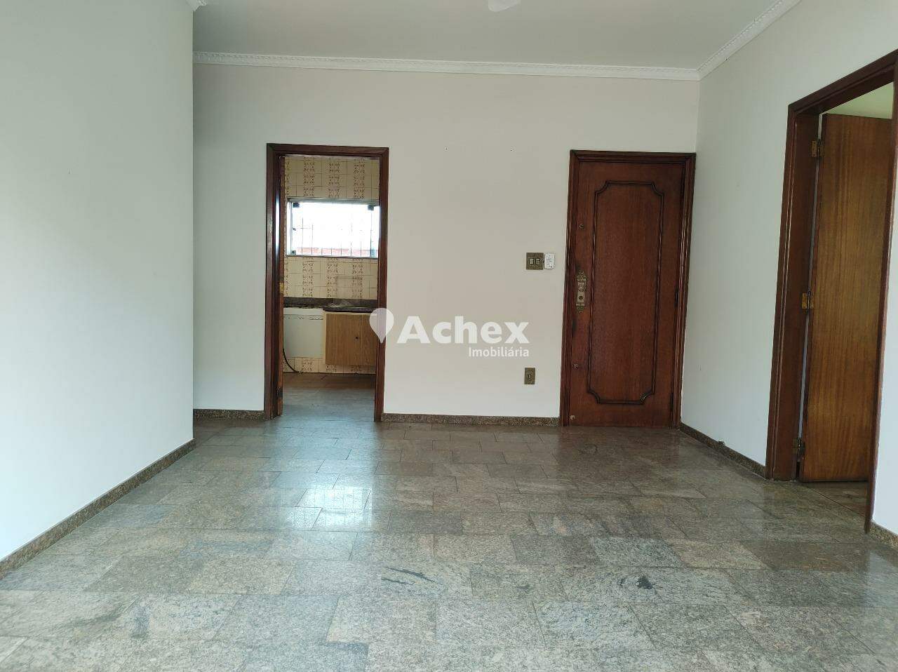 Casa à venda com 4 quartos, 210m² - Foto 13