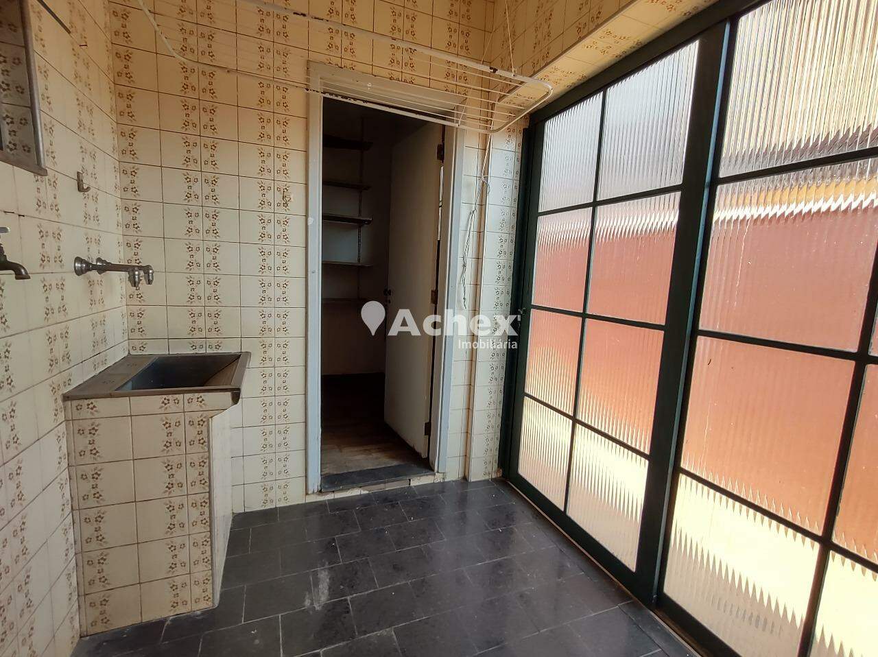 Casa à venda com 4 quartos, 210m² - Foto 17