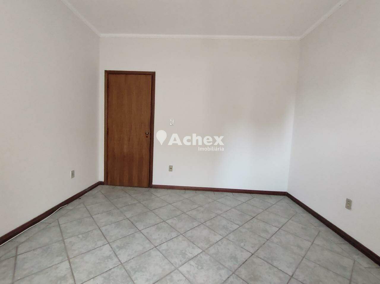 Casa à venda com 4 quartos, 210m² - Foto 28