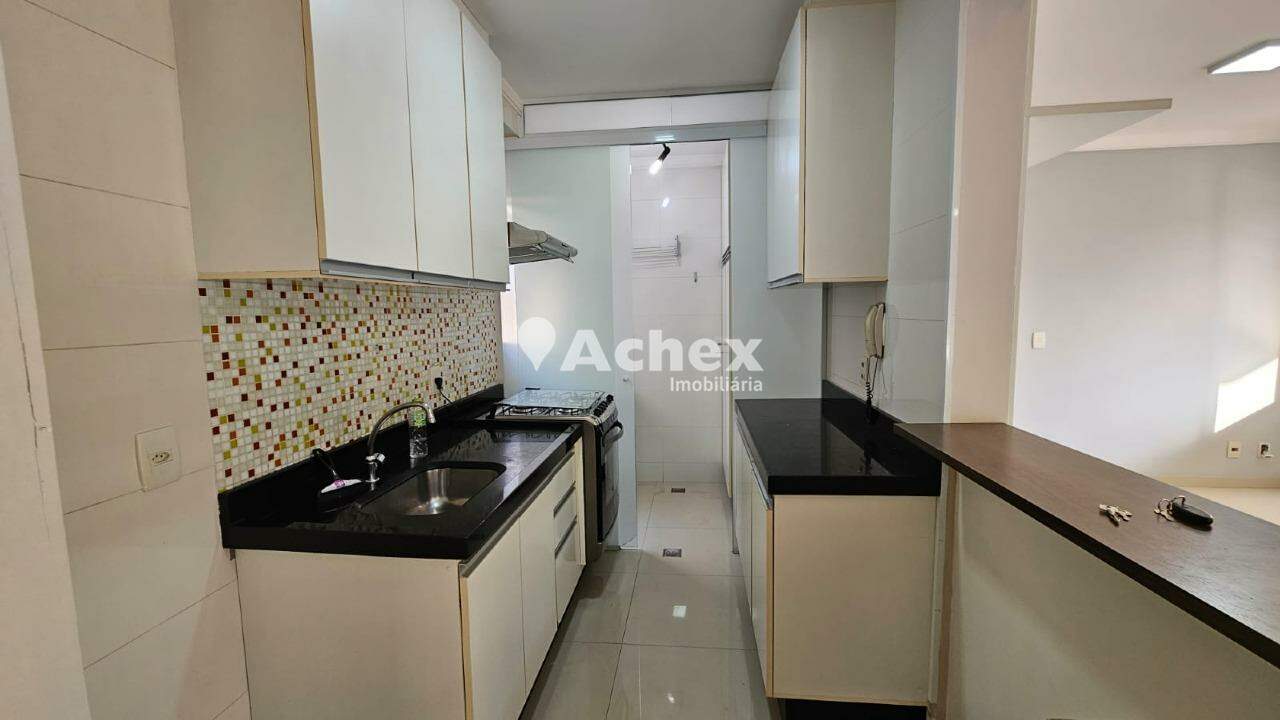 Apartamento para alugar com 3 quartos, 76m² - Foto 18