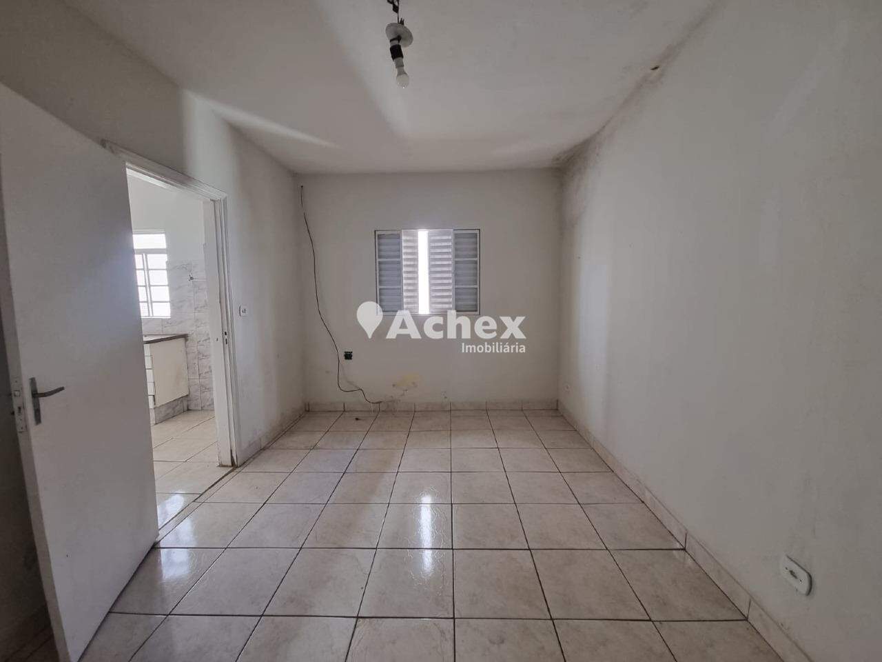 Casa para alugar com 1 quarto, 60m² - Foto 1