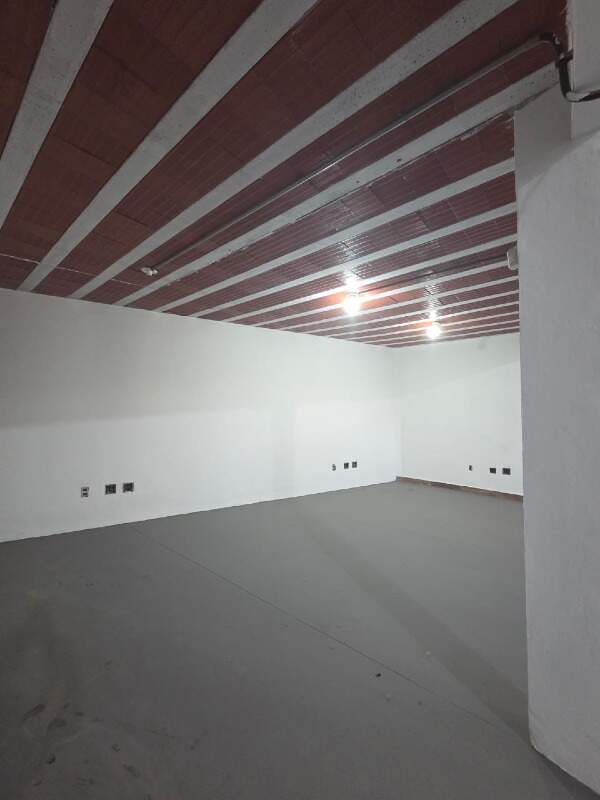 Loja para aluguel no Zacarias: 