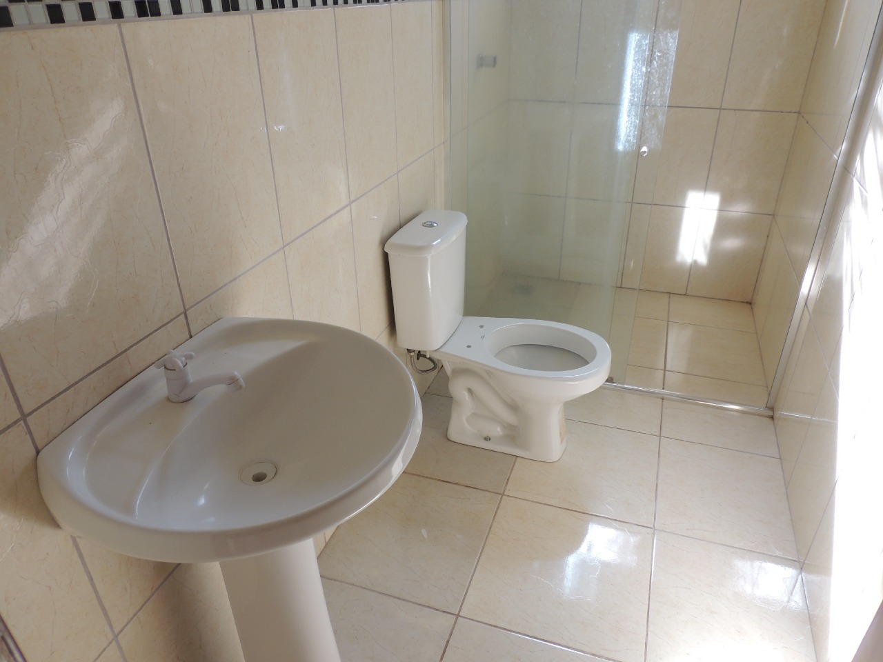 Casa para aluguel no Lago: 