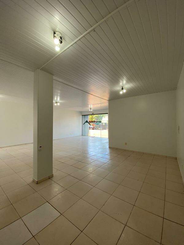 Sala para aluguel no Centro: 