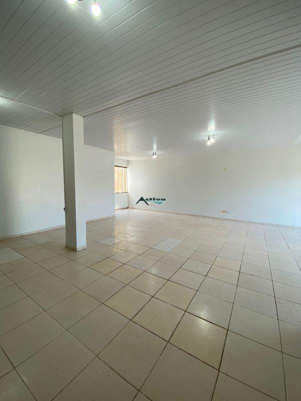 Sala para aluguel no Centro: 