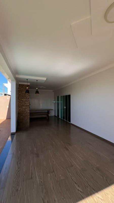 Casa para aluguel no Primavera: 