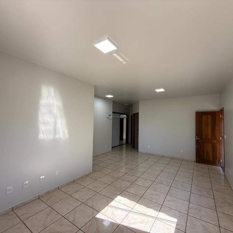 Casa à venda no Espigão: 