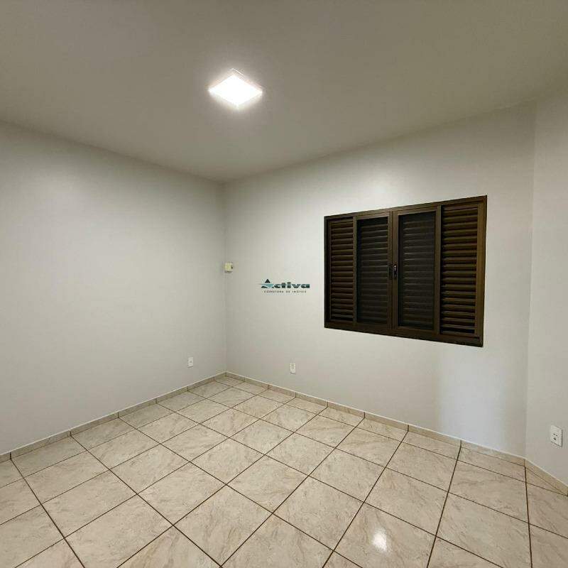 Casa à venda no Espigão: 