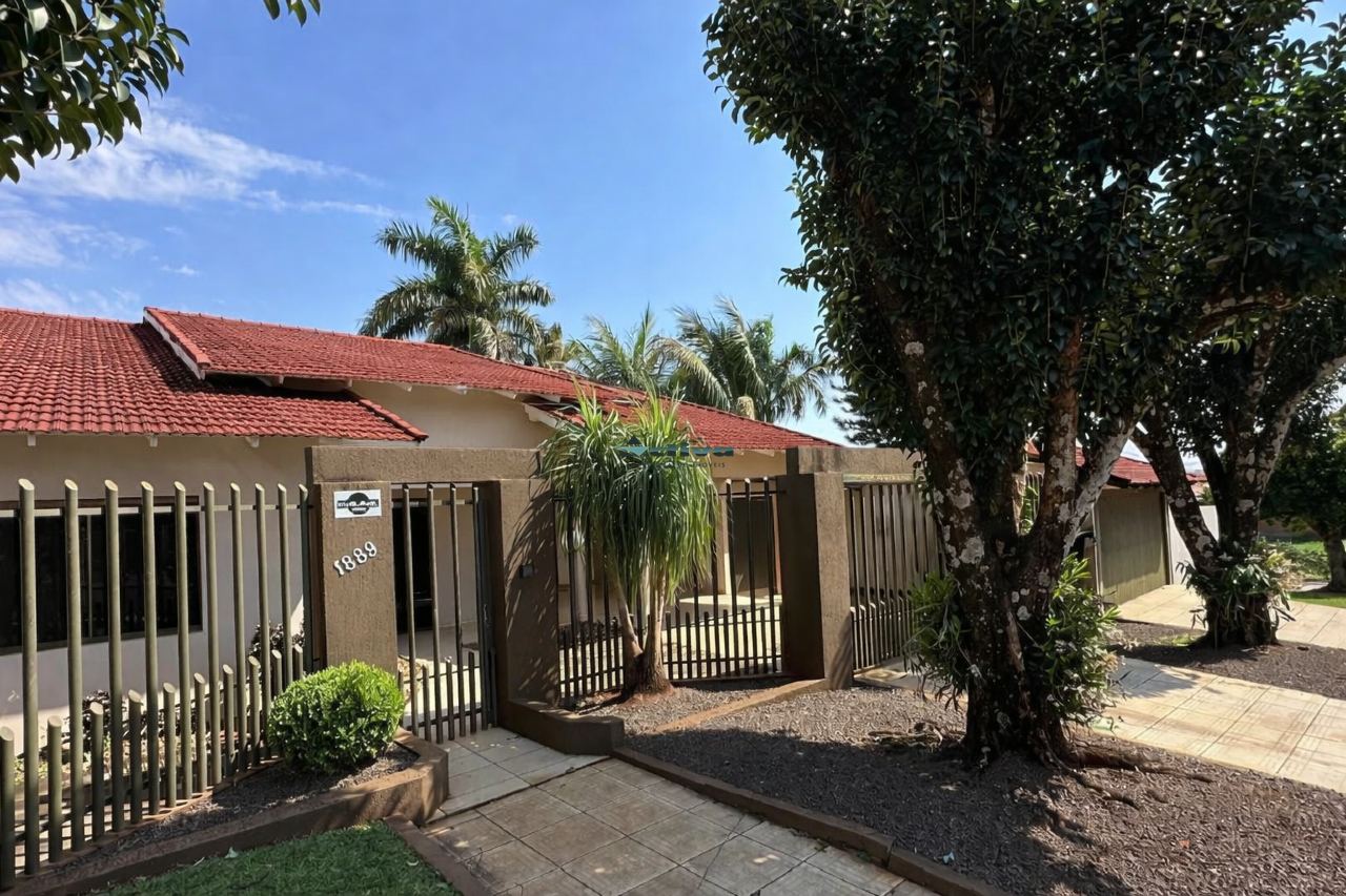 Casa à venda no Centro: 