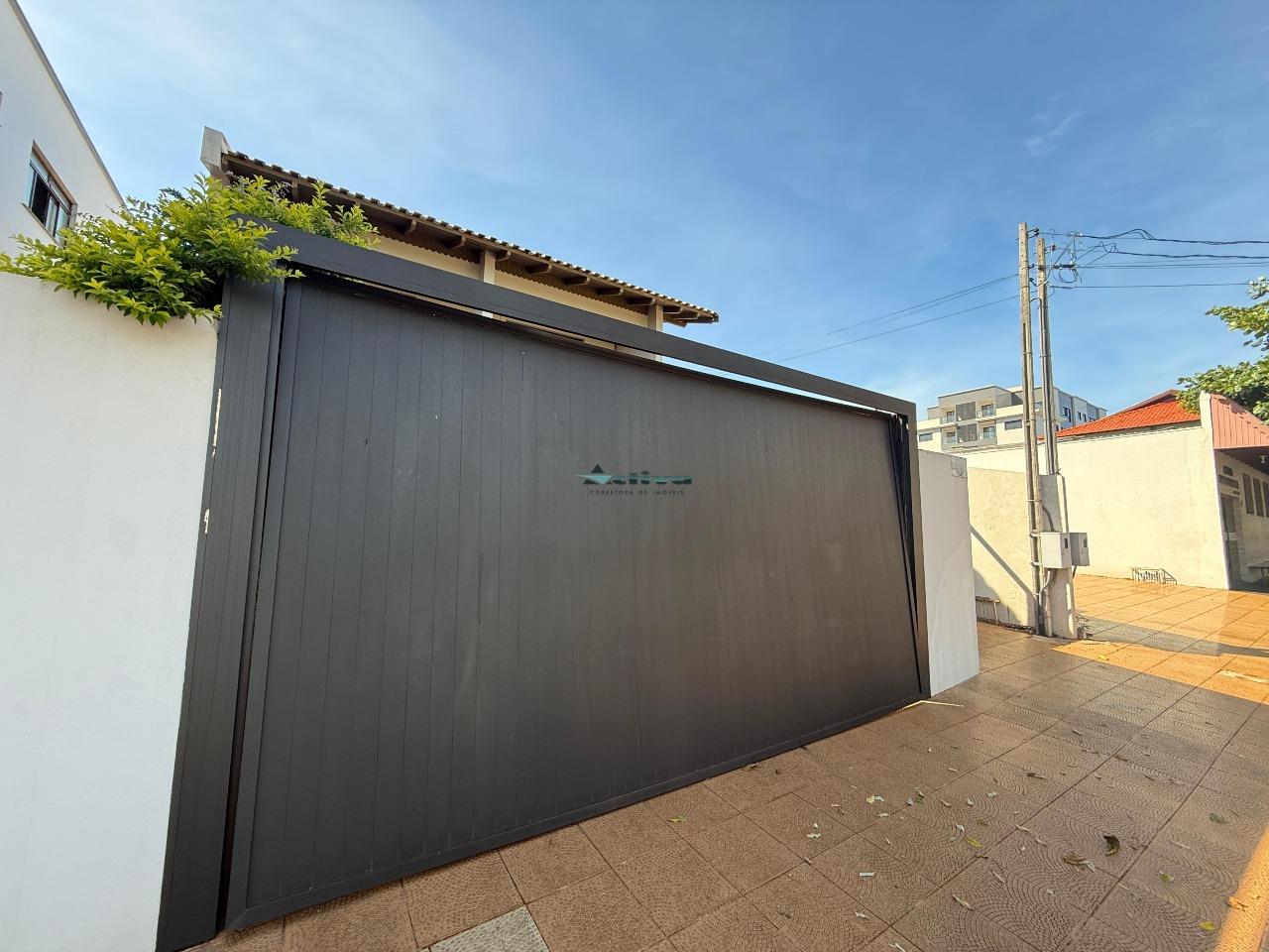 Casa à venda no Centro: 