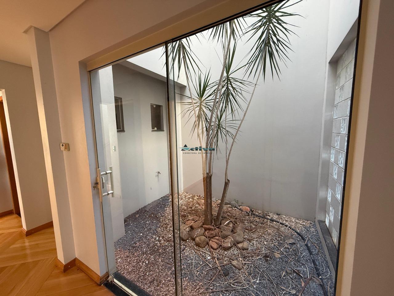 Casa à venda no Centro: 