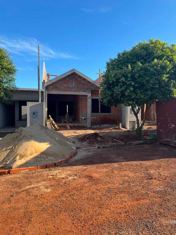 Casa à venda no Guavirá: 