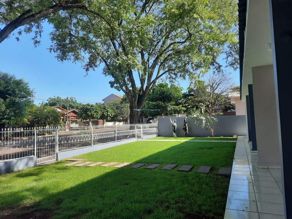 Casa à venda no Centro: 