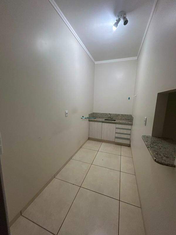 Sala para aluguel no Centro: 