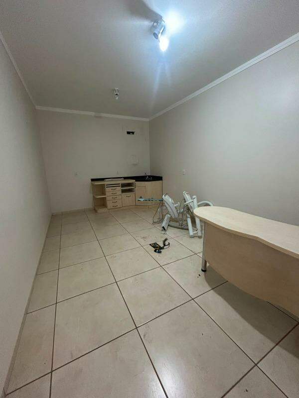 Sala para aluguel no Centro: 