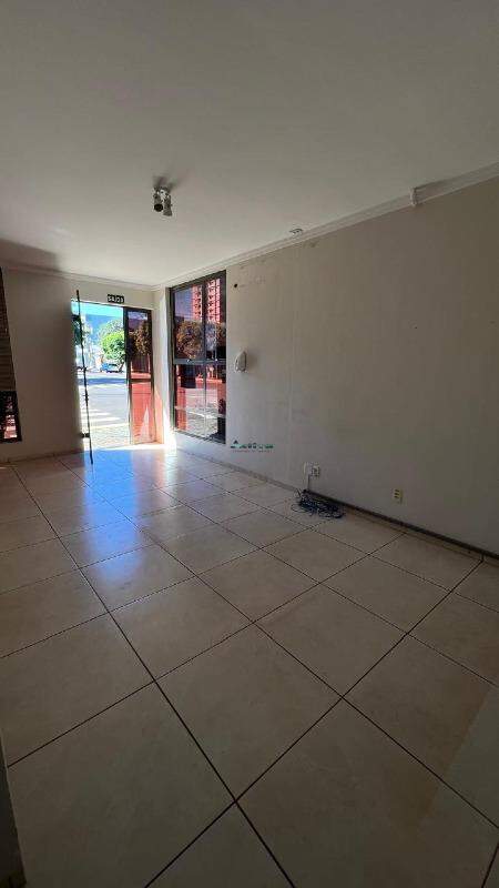 Sala para aluguel no Centro: 