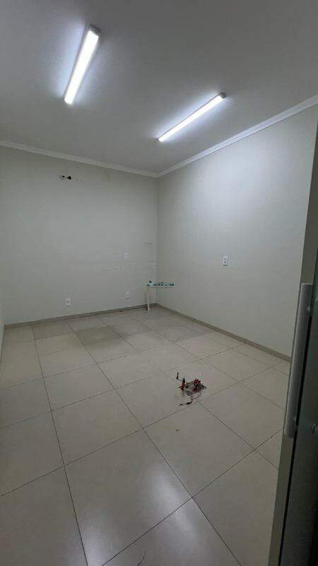 Sala para aluguel no Centro: 