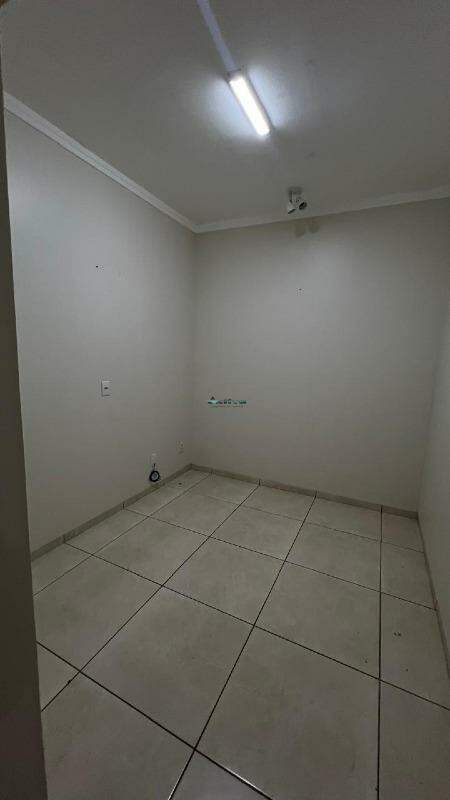 Sala para aluguel no Centro: 
